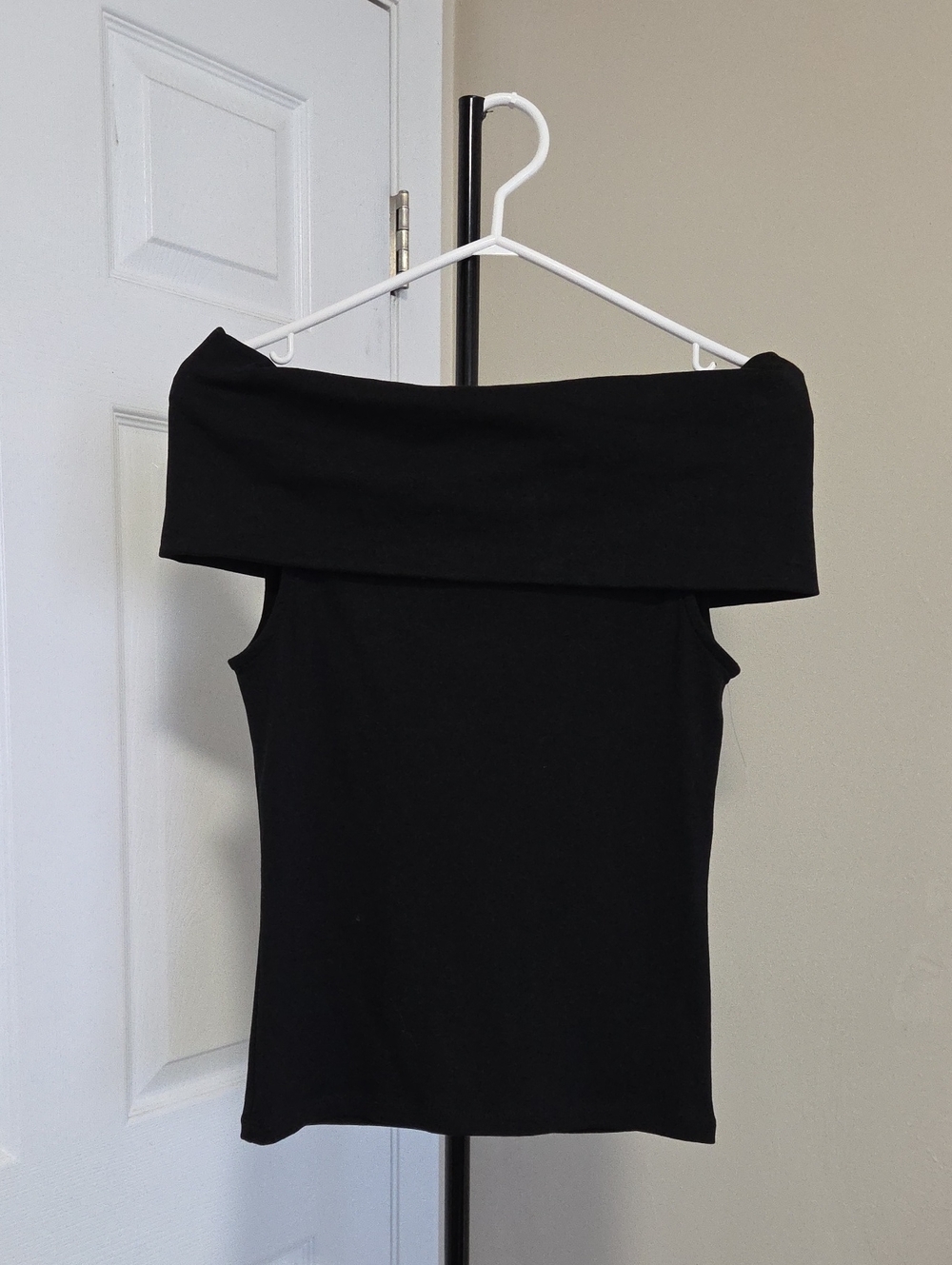 Zara Black Off-Shoulder Fold-Over Camisole